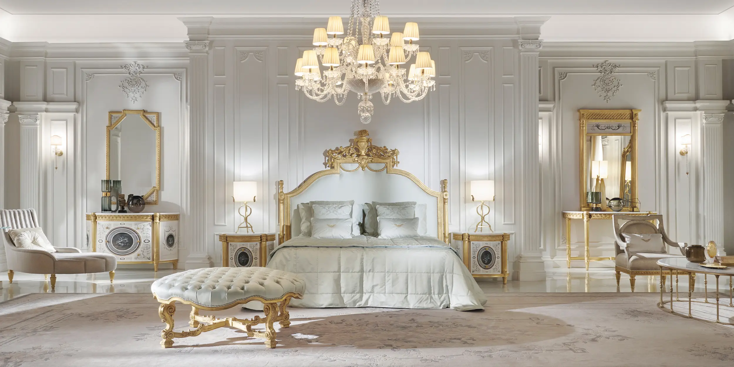Avignon Four-Poster